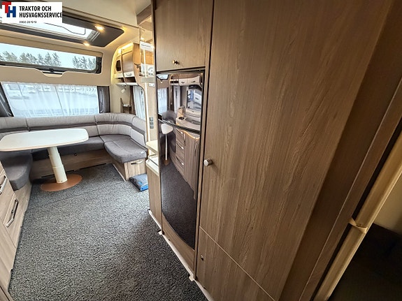 Knaus 590 UE Långbädd Scandinavian Selection -18 17 of 21