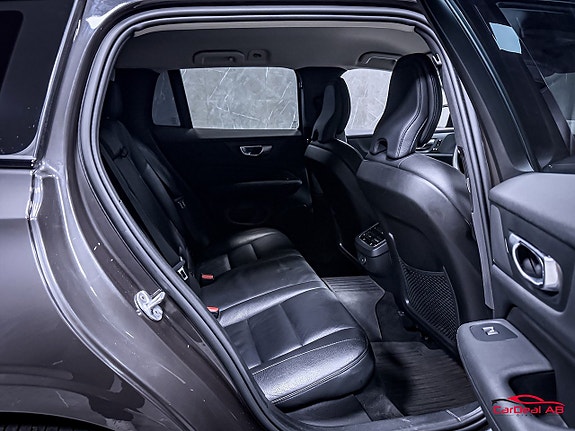 Volvo V60 16 of 30