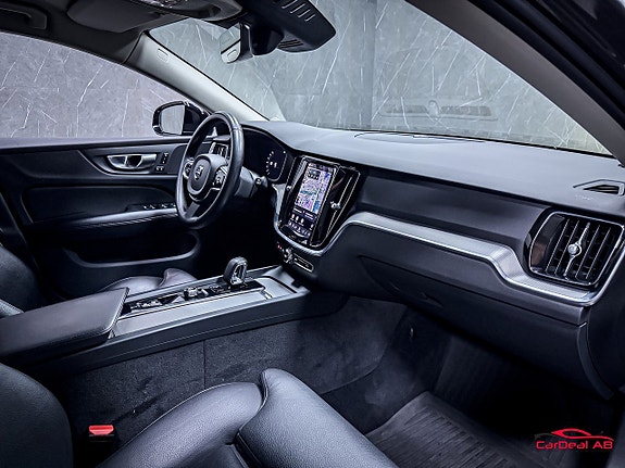 Volvo V60 14 of 30