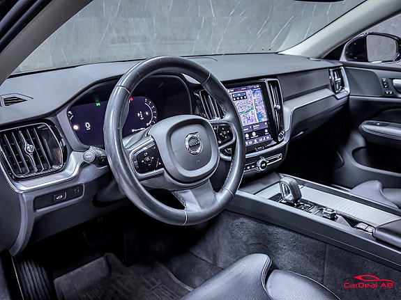 Volvo V60 12 of 30