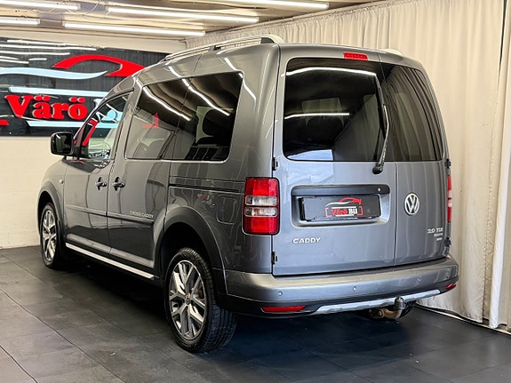 Volkswagen Caddy Cross 2 of 17