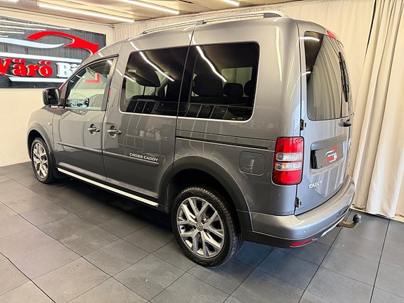 Volkswagen Caddy Cross 4 of 17