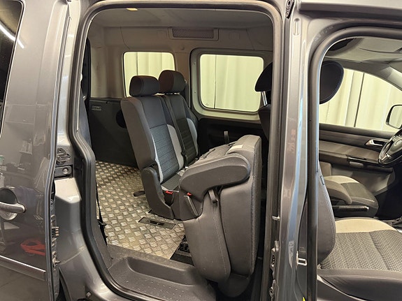 Volkswagen Caddy Cross 15 of 17