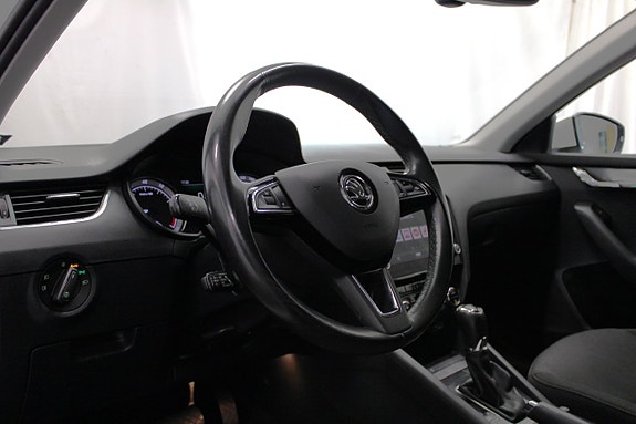 Skoda Octavia 9 of 20