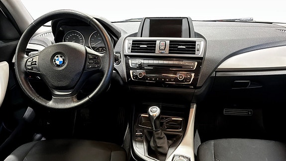 BMW 118i 4 of 9
