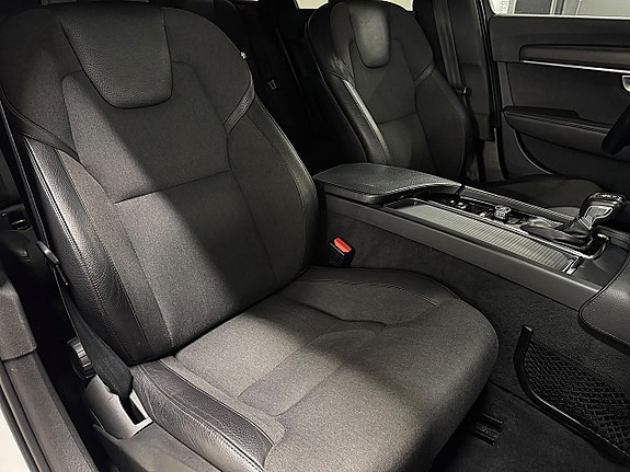Volvo V90 Cross Country 18 of 26