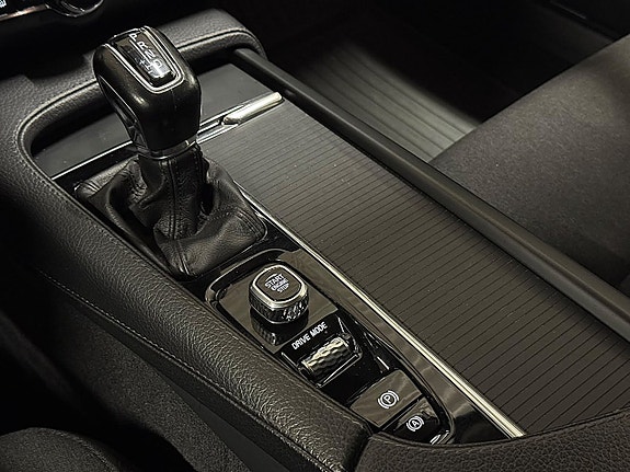 Volvo V90 Cross Country 17 of 26