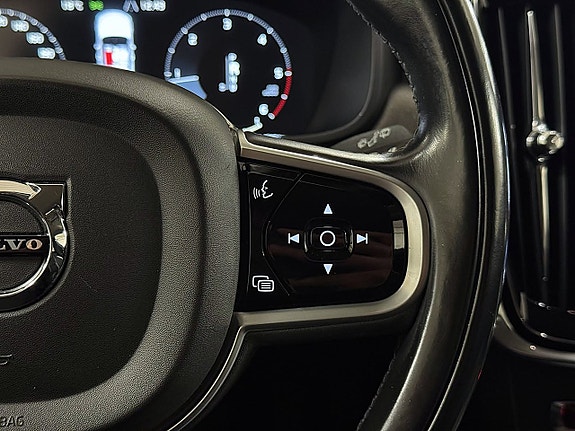 Volvo V90 Cross Country 16 of 26