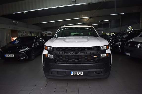 Chevrolet Silverado 1500 11 of 12