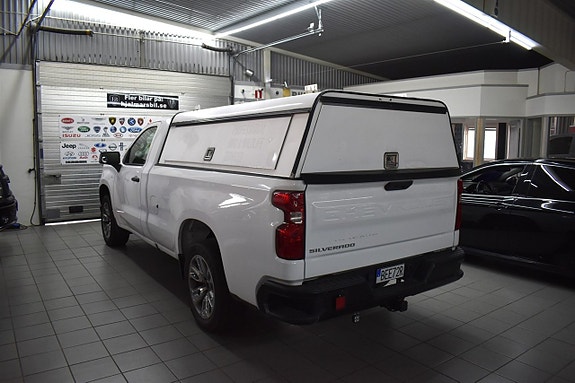 Chevrolet Silverado 1500 3 of 12