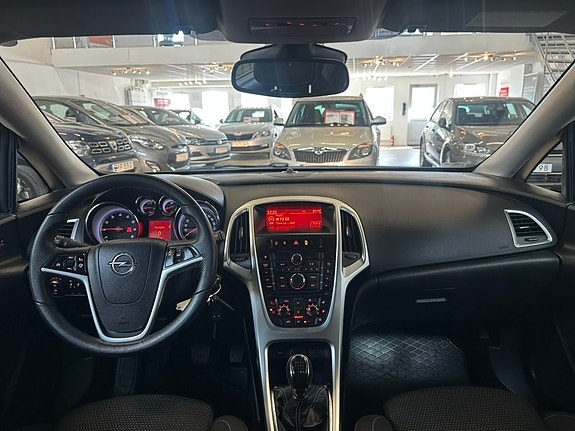 Opel Astra 11 of 19