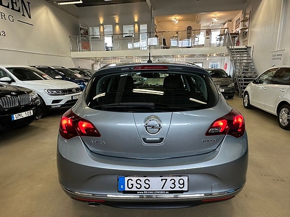 Opel Astra 6 of 19