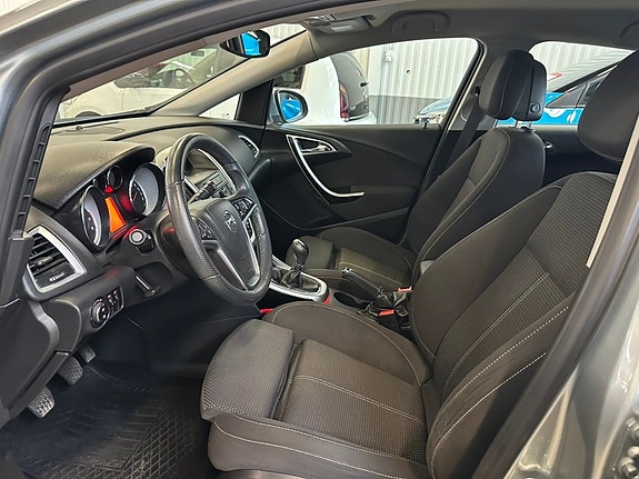 Opel Astra 14 of 19