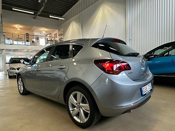 Opel Astra 5 of 19