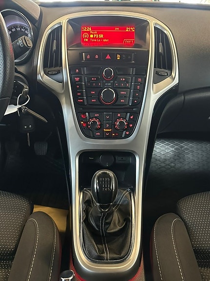 Opel Astra 13 of 19
