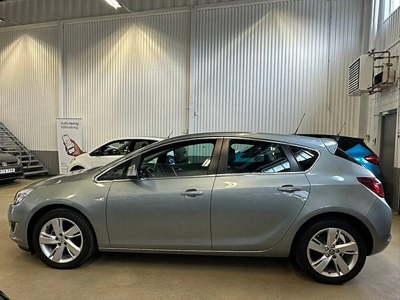 Opel Astra 4 of 19