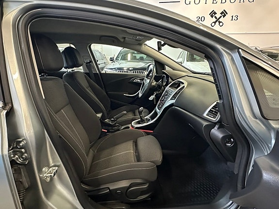 Opel Astra 9 of 19