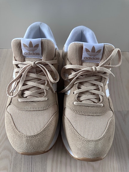Product image 1 of 8
