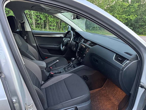 Skoda Octavia Scout 5 of 5