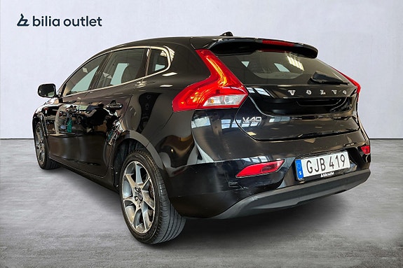 Volvo V40 4 of 30