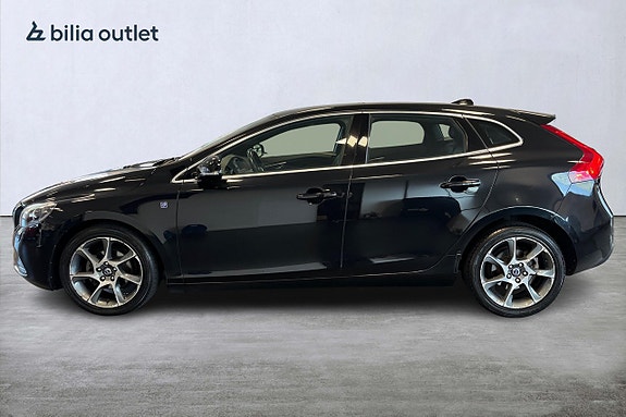 Volvo V40 3 of 30