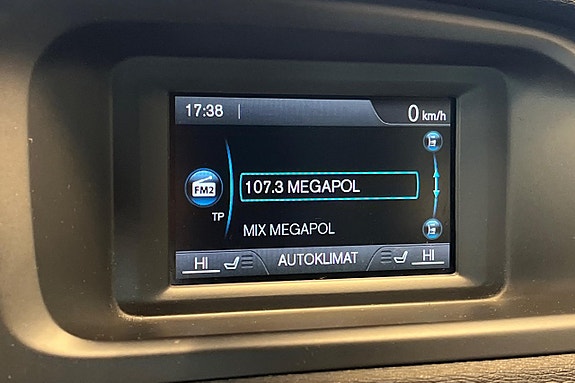 Volvo V40 18 of 30