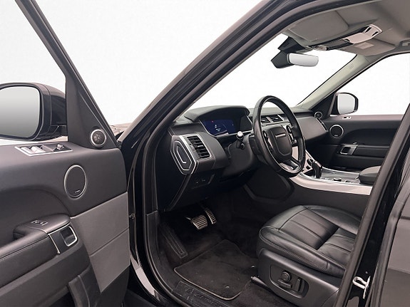 Land Rover Range Rover Sport 10 of 30