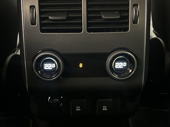 Land Rover Range Rover Sport 29 of 30