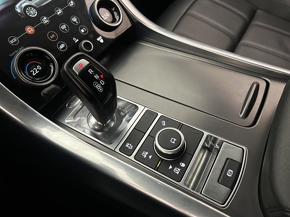 Land Rover Range Rover Sport 25 of 30