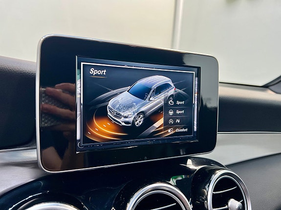Mercedes-Benz GLC350 d 17 of 24