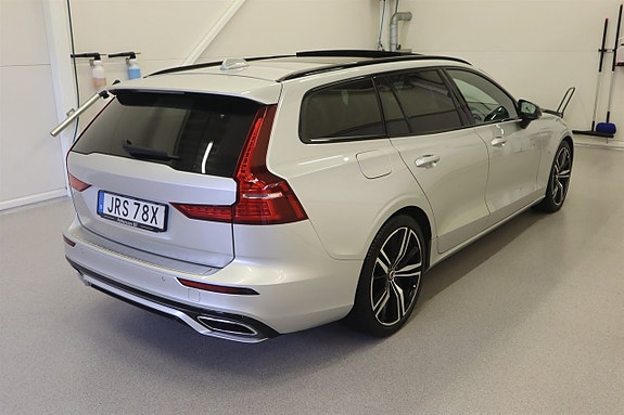 Volvo V60 4 of 27