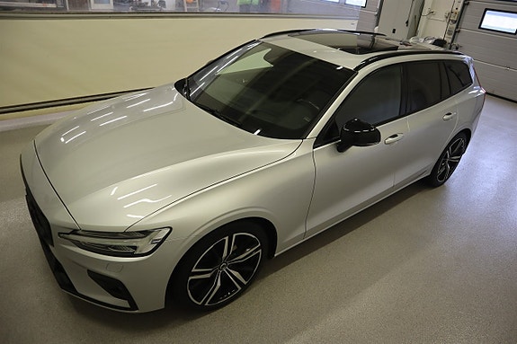Volvo V60 25 of 27
