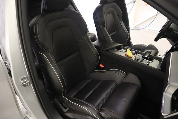 Volvo V60 8 of 27