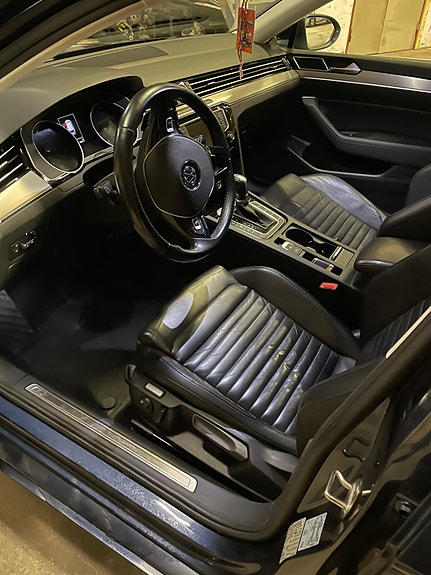 Volkswagen Passat 7 of 8