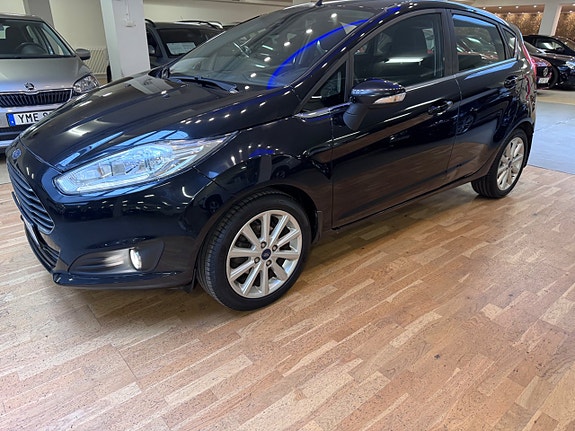 Ford Fiesta 2 of 18
