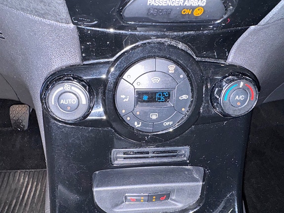 Ford Fiesta 12 of 18