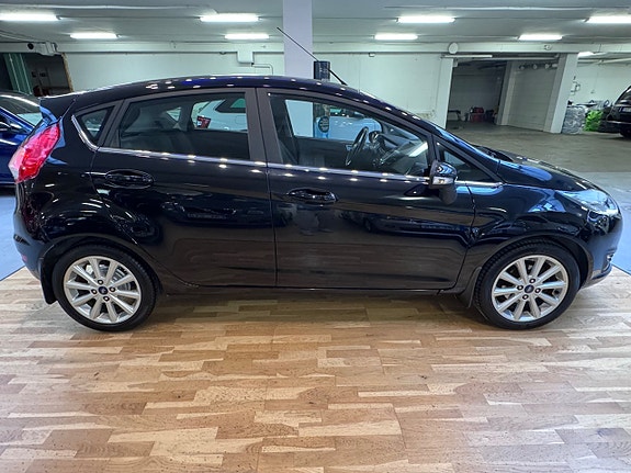 Ford Fiesta 3 of 18