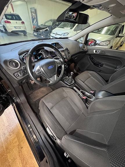 Ford Fiesta 6 of 18