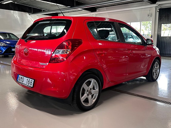 Hyundai i20 5 of 8