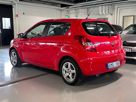 Hyundai i20 4 of 8