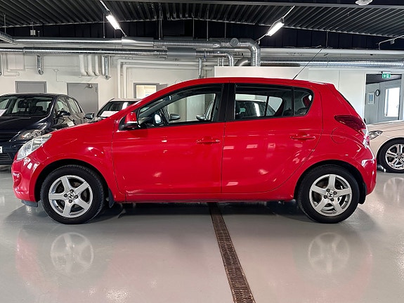 Hyundai i20 3 of 8