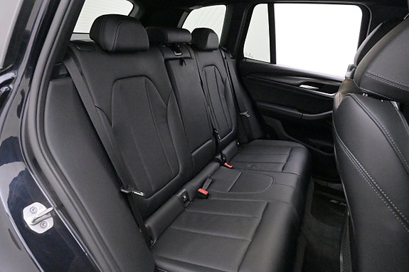 BMW X3 21 of 27
