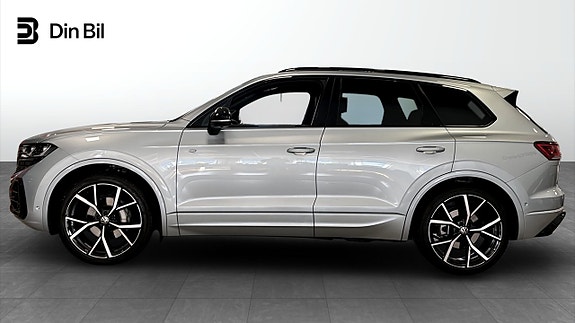 Volkswagen Touareg 2 of 12