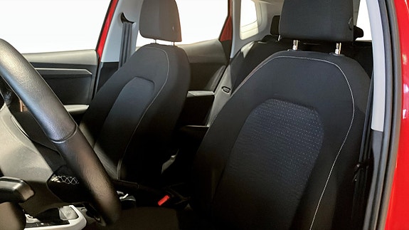 Seat Arona 8 of 12