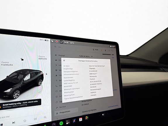 Tesla Model Y 26 of 30