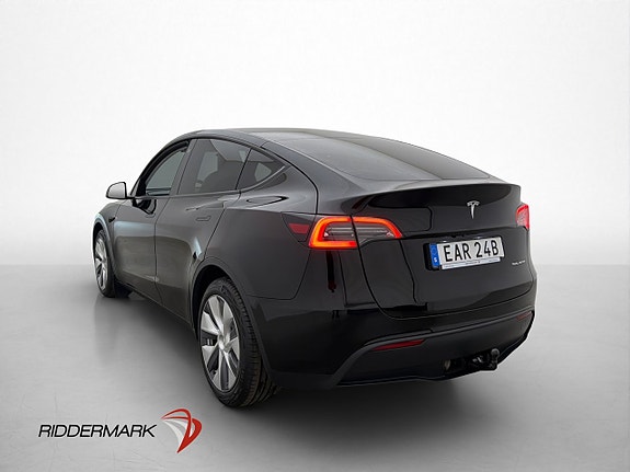 Tesla Model Y 6 of 30