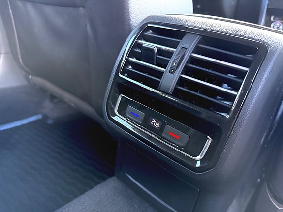 Volkswagen Passat 14 of 20