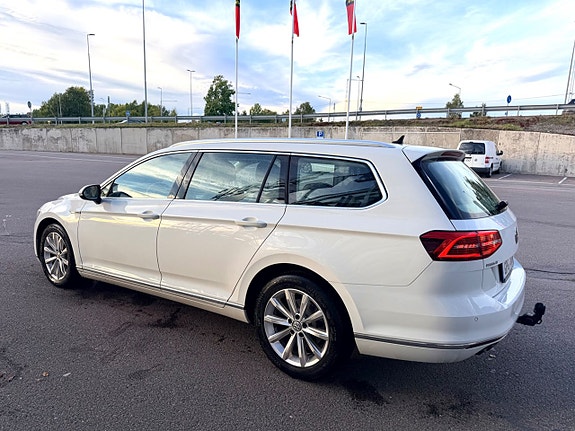 Volkswagen Passat 16 of 20