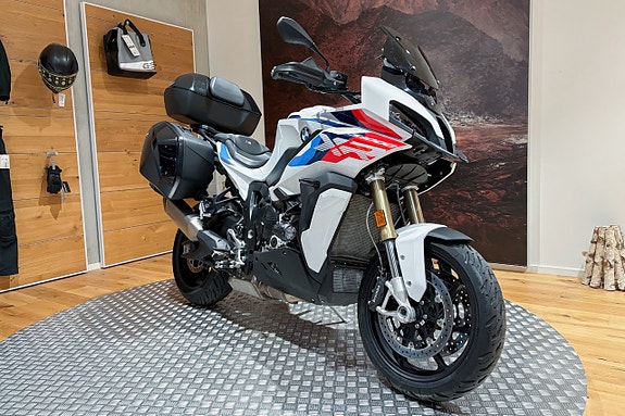 BMW S 1000 XR |M package|Extraljus|Toppbox|Sidoväskor| 3 of 10