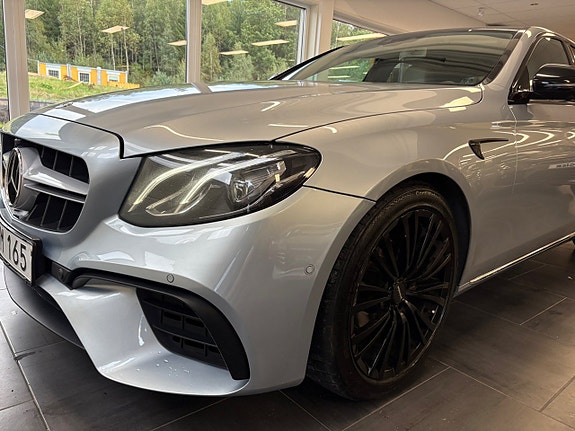 Mercedes-Benz E 220 d 5 of 16